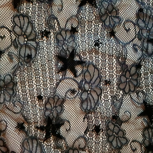 Sheer lace top - Picture 4 of 4
